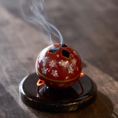 ふるさと納税 富山県 吊香炉『薫珠』(R)桜(青貝螺鈿)本漆・真塗(赤)小(11cm)紫色房・紐 |  | 03