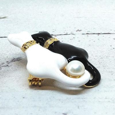 ふるさと納税 伊勢市 ブローチ・ネコ2匹白黒(淡水本真珠・ボタン) 1971 |  | 01