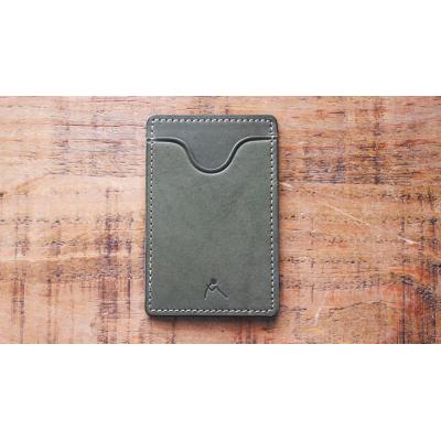 ふるさと納税 栃木市 【minca】栃木レザーのタテ型パスケース 定期入れ パスホルダー01/オリーブ　694