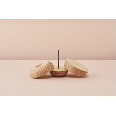 ふるさと納税 東川町 カードホルダー「ringo」レッドオレンジ【0044-011-01】 |  | 01