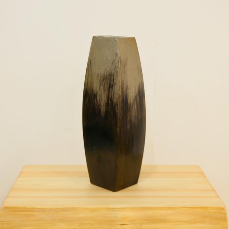 【ふるさと納税】若杉窯 花入れ(四角モノトーン)/一辺10cm×高さ32cm W-ww-148A
