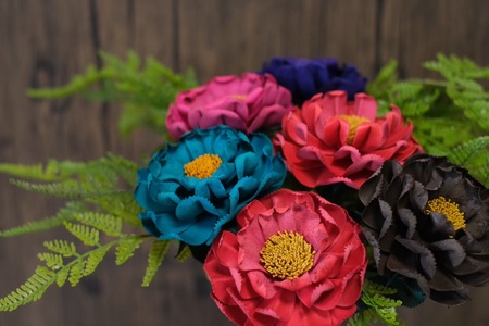 Eterna -Leather Peony- カラー 青 ／ 国産 革 レザー ピオニー 造花 アートフラワー 小物 インテリア 記念日 プレゼント 奈良県 葛城市【area003-blue】