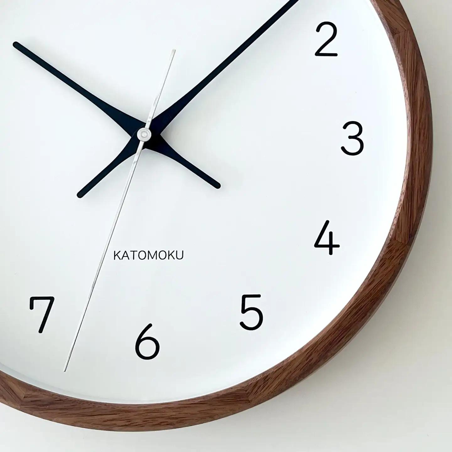 KATOMOKU muku clock 13≪km-104WARC≫ウォールナットの木枠電波時計【B-39】　