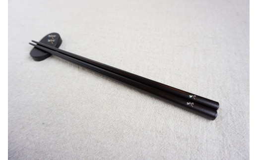 【貝象嵌】貝象嵌箸 1膳セット 黒檀(トンボ) 柄 箸 ギフト箱入り 岩手県 北上市 夢工房（E0306-04）贈り物 プレゼント お祝い 記念日 かわいい シック おしゃれ はし 父の日 母の日 敬老の日 ギフト 誕生日 結婚祝い おしゃれ