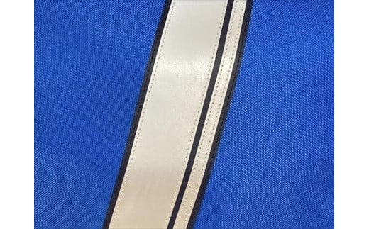 【実際の商品、正面ラインのデザインはこちらになります。】