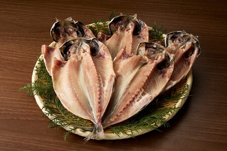 浜田市のブランド「どんちっちアジ」干物特大（200gサイズ）5枚 個包装 魚介類 干物 干もの 開き あじ 厳選 海鮮 セット 個包装 【019_1952】