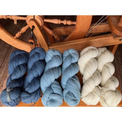 ふるさと納税 横浜市 横浜藍毛糸セット 300g〔(Blue50g×2かせ、水色50g×2かせ、生成り50g×2かせ〕 |  | 02