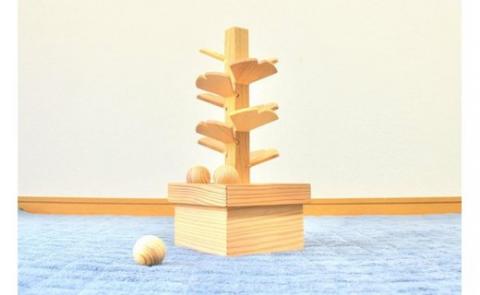 【小国町森林組合】阿蘇小国杉 小国杉 天然木 木製 トイ おもちゃ 木のおもちゃ お子様 お孫様 誕生祝 贈り物 ギフト プレゼント 大イチョウ ちちこぶコロコロ 阿蘇小国杉のくらし