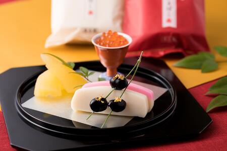 濱辰 扇かまぼこ (紅白焼) 3枚 化粧箱入