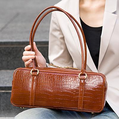 ふるさと納税 御代田町 【濱野皮革工藝のハンドバッグ】レジェクロコ サイドボストン(ネイビー) |  | 03