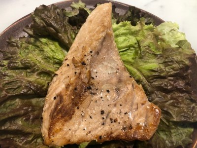 ＜選べる配送月＞【 幻のトロ 】 天然三崎 まぐろ 希少部位 の 「 カマトロ 」 M005-014 冷凍 マグロ