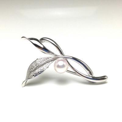 ふるさと納税 志摩市 老舗の真珠専門店・高品質 アコヤ真珠 ブローチ 7.0〜7.5ミリ タイプ:B |  | 01