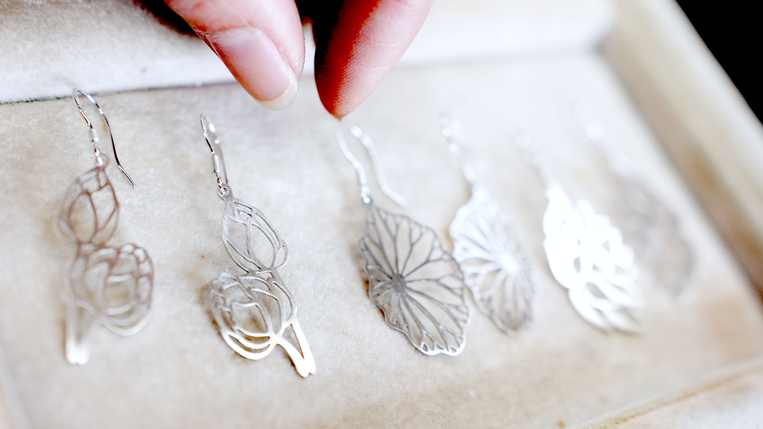 シルバーピアス　蓮のつぼみ大　ヨイアサー屋　[5839-2242]