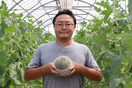 タカミメロン4～6玉（5～7kg）【6月中旬～7月中旬頃に発送】　本田農園