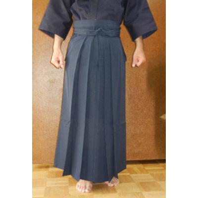 ふるさと納税 田原本町 テトレックス弓道男子袴　黒色　27号(前紐下から裾まで約103センチ) |  | 02