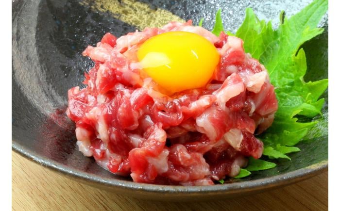
            鮮馬刺し 霜降り カルビ ユッケ 約40g×7 計約280g セット 【株式会社 千興ファーム】 [AYAF002]
          