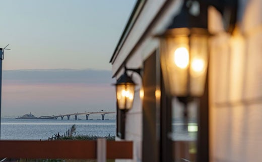 きさらづCAMP　ORGNIC　FIELD　in みたて　トレーラーハウス宿泊券（27,500円分） ふるさと納税 キャンプ グランピング アウトドア トレーラーハウス 海岸 千葉県 木更津市 KCH