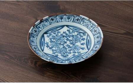 有田焼 渕錆藍華牡丹縁文様図 24cm 皿 ～華一園シリーズ～【西山錦華堂】食器 器 うつわ 皿 プレート 牡丹 手描き 55000円 fp008
