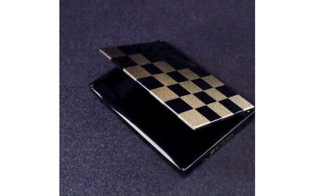 K．TURA　市松模様木製名刺ケース（黒） ／ カードケース 入れ物 小物 漆塗り 純金箔 金 伝統 お洒落 おしゃれ 和 和風 イチマツ 贈り物 プレゼント 埼玉県 No.067