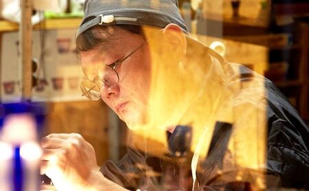 江戸切子 オールドグラス 五星花に菊繋ぎ 切子 藍 ヒロタグラスクラフト 高級 ロックグラス ウイスキー グラス ガラス コップ ガラスコップ 焼酎グラス ぐいのみ 食器 工芸品 伝統工芸 ギフト プ