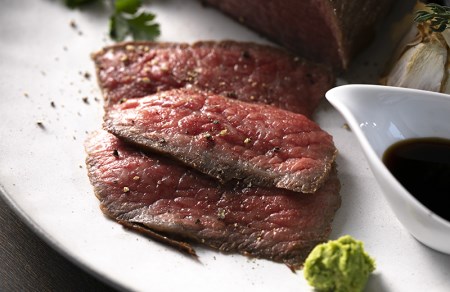 【飛騨牛 メス牛】 最高A5等級 赤身モモブロック ローストビーフ・ステーキ用 500g