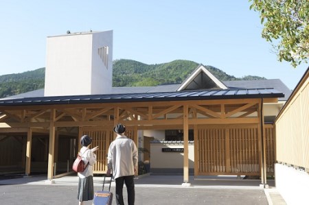 入鹿温泉ホテル瀞流荘ペア宿泊券 一泊素泊り【irsi0006】