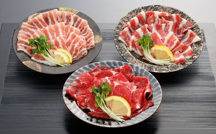 
                  新感覚!極薄スライス「花びら馬刺し」3種盛り300g(専用醤油付き) /熊本馬刺し 馬刺 馬刺し ばさし バサシ 馬肉 冷凍 冷蔵 醤油付き 熊本 くまもと 菊陽町 こだわり 赤身馬刺し【有限会社 桜屋】 [BHDB004]
                