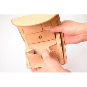 【minca】栃木レザーの三つ折り財布 ミドルサイズ ハンドステッチ滑らかな手触り/Middle wallet 01/ブルー　518【雑貨 ファッション 人気 おすすめ 】