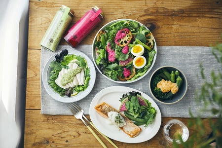 ドレッシング10本食べ比べセット(プレーン・有機人参・紫キャベツ・生姜・バジル・ビーツ・有機シチリアレモン・豆乳マヨドレッシング(ごま)、オメガ３酵素ドレッシング(プレーン)・オメガ3酵素ドレッシング