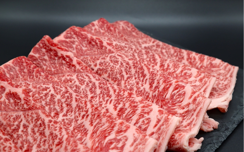 【肉の横綱】伊賀牛すき焼き肉1kg【ymmt0001】