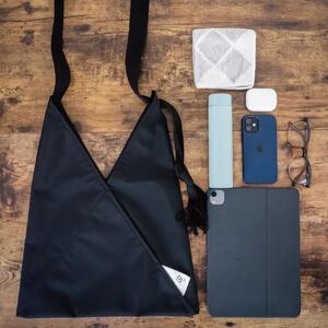 利き手を選ばないショルダートート　Niji【S】　Super water repellent