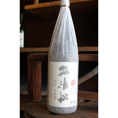 ふるさと納税 北九州市 無法松　蔵出し原酒と本格麦焼酎25°　「相思相愛」1800ml |  | 01