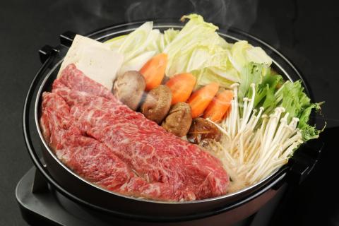 【2024年1月下旬より順次発送】博多和牛 すきしゃぶ用 赤身肉 700g 牛肉 冷凍 すき焼き しゃぶしゃぶ