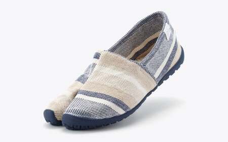 足袋型シューズ『たびりら』カラー：海【28.0cm】【倉敷市産 国産 靴 くつ シューズ 足袋型コンフォートシューズ 足袋シューズ 足袋 軽い 綿100％ 岡山県 倉敷市 おすすめ 人気】