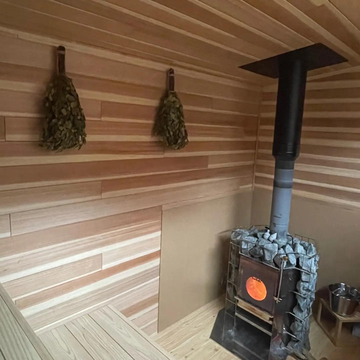 OYASU SAUNA 貸切トレーラーサウナ体験 秋田県 湯沢市【OYASU SAUNA】[D16801]