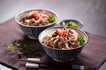 ＜翌年6月より順次発送＞松阪牛切り落し1㎏ 牛肉 切り落とし