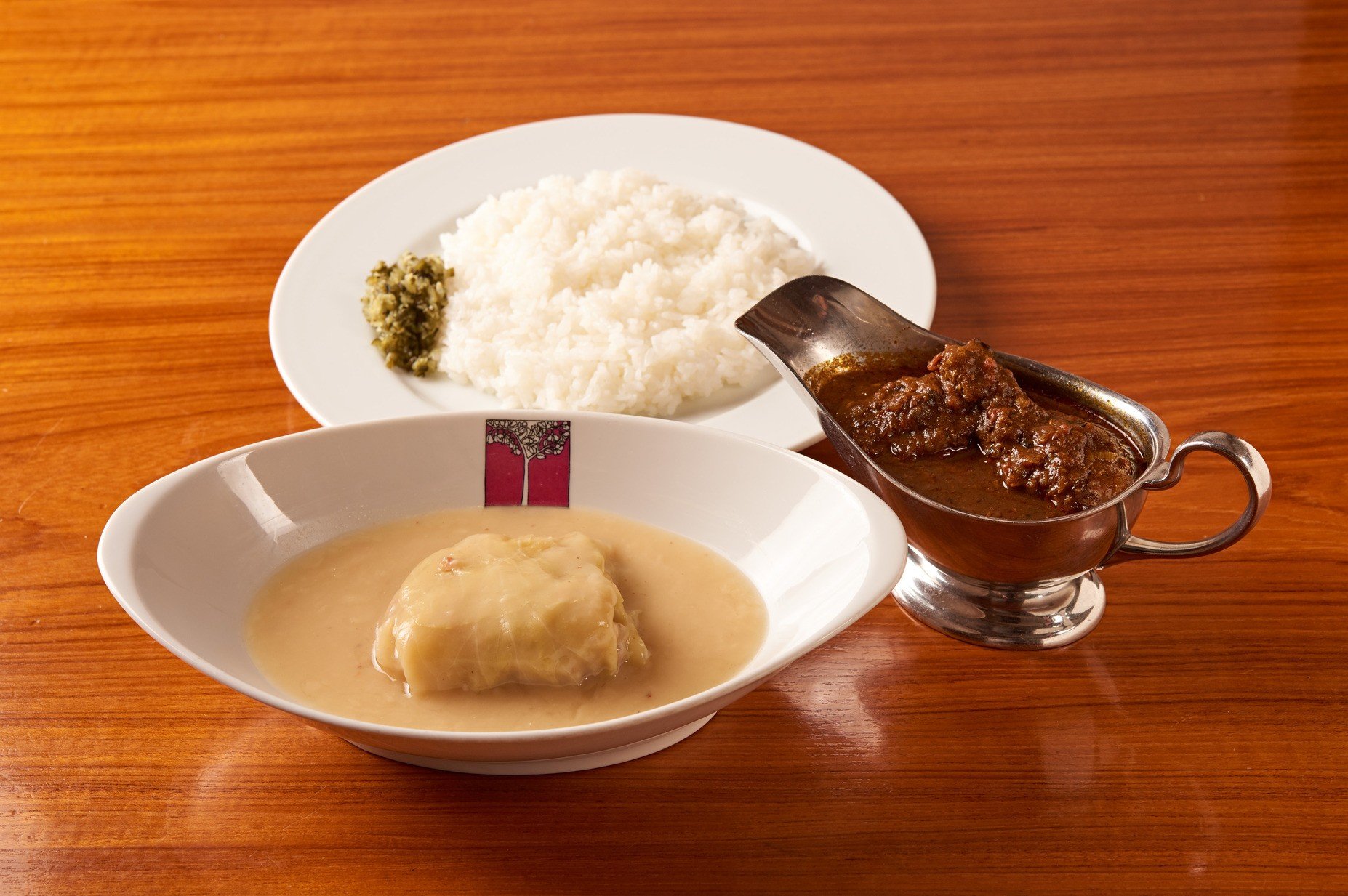 
            アカシアのロールキャベツシチューと極辛カレー（スパイスカレー）の盛合せ ロールキャベツ シチュー 極辛カレー スパイスカレー カシミール風カレー カレー 黒毛和牛 国産豚 晩ご飯 手作り グルメ ウマ辛い インドカレー 香辛料 スパイシー ご飯が進む 人気 メニュー 極辛 東京 新宿 0155-003-S07
          