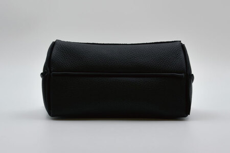 益子の革工房maharoのショルダーポーチ　ワイド（S）ブラック｜栃木県 益子町 ふるさと納税 ショルダーポーチ ワイド 牛革 手作り（AX135）