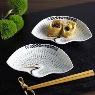 有田焼 徳幸窯 錦鶴絵鶴型銘々皿 2枚セット 丸兄商社 MARUKEI お祝い お正月 ハレの日 和食器 A25-493_イメージ2