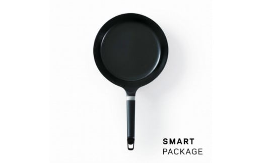 
            バーミキュラ フライパン オーブンセーフスキレット24cm深型＋専用ステンレスリッド【スマートパッケージ】
          