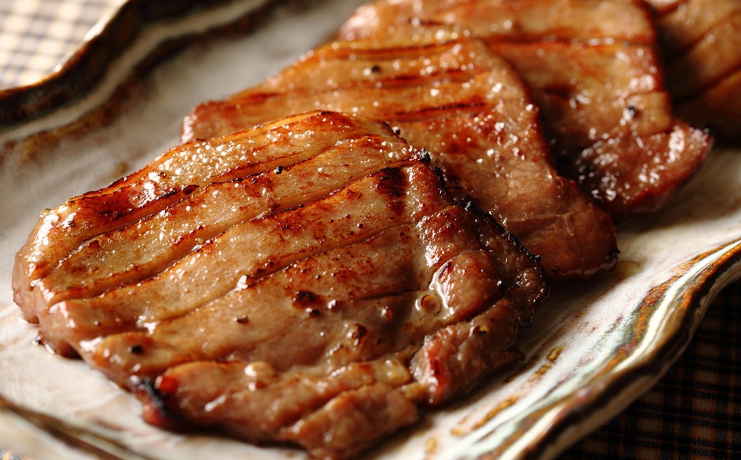 
                  牛タン 750g 仙台 牛タン 牛肉 肉 焼き肉 塩味 宮城 牛たん 肉厚 タン タン塩 たん 焼肉 冷凍 【有限会社佐藤精肉店】ta647
                