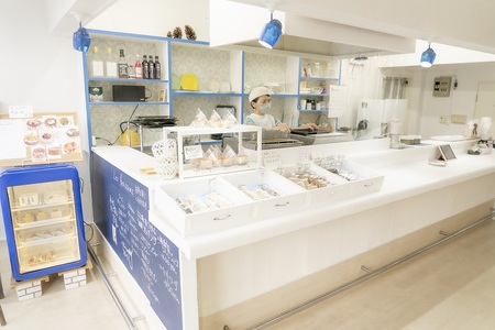 おなすのはいったキャラメルミルクプリン 6個入