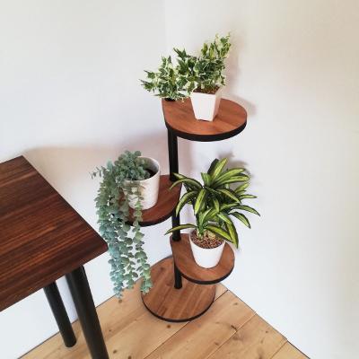 ふるさと納税 守口市 しずくのスタンドシェルフ 3段タイプ 360度回転 ブラウン ガーデンラック 完成品 |  | 02