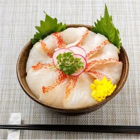 北海道産 キンキ(メンメ)の湯霜造り刺身・海鮮丼　70g×2パック＜冷凍＞_刺身 さしみ 刺し身 刺身セット 小分け 海鮮丼 海鮮丼セット 手巻き寿司 人気 産地直送 魚介類 海鮮 絶品 人気 ヒロセ