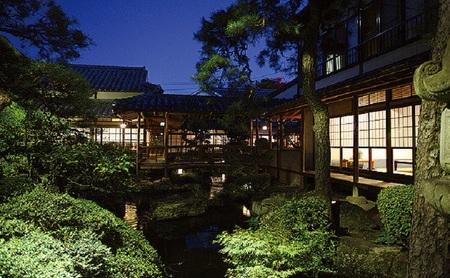 【冬のジビエ】料亭さとう別荘「天然鴨の鍋コース」お食事券（2名様）