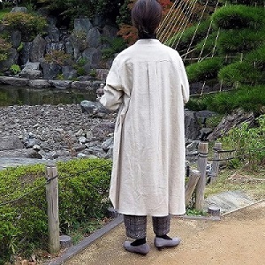 播州織 ヤクウールとオーガニックコットンのロングシャツワンピース 【和心衣・カゲヤマ】ベージュ（48-11）　