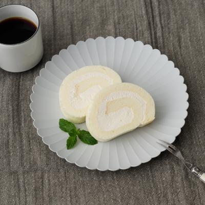 ふるさと納税 神埼市 【プレミアム米粉ロールケーキ】天使のホワイトロール (H053208) |  | 02