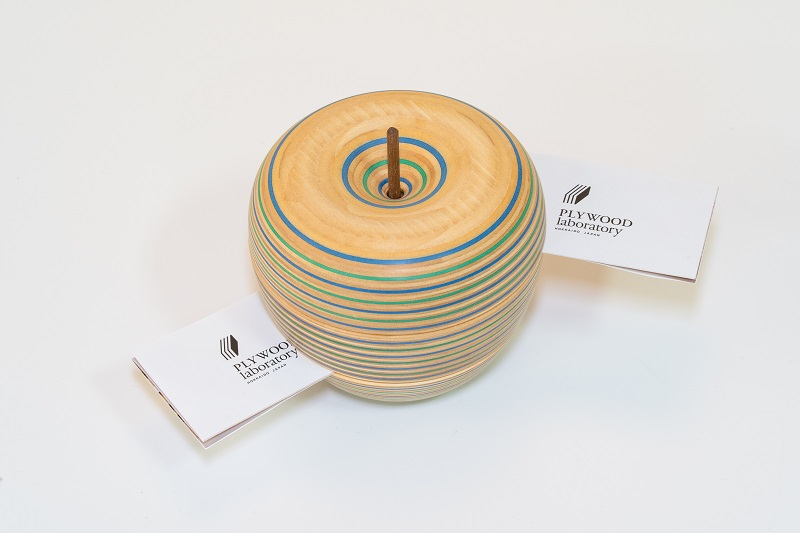 
            【ウッドデザイン賞受賞】 木製 メモスタンド ringo bl 北海道 芦別市 滝澤ベニヤ [№5342-0092]
          