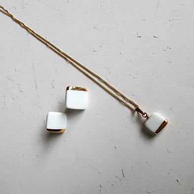 
            【セット】有田焼 白磁ネックレス【square】・（ピアスorイヤリング【square】からお選びください）2点セット 清六窯 6.kiln
          