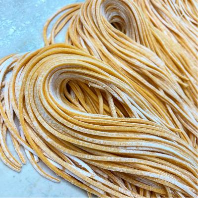 ふるさと納税 渋谷区 シェフ特製手打ちパスタ「カーチョ・エ・ペぺ」2人前(冷凍)【206004】 |  | 01